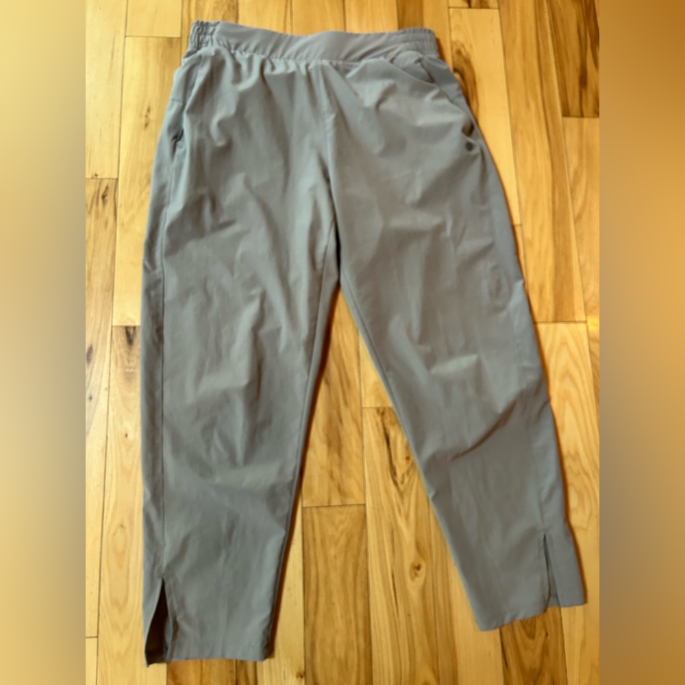 Apana cropped sport pants